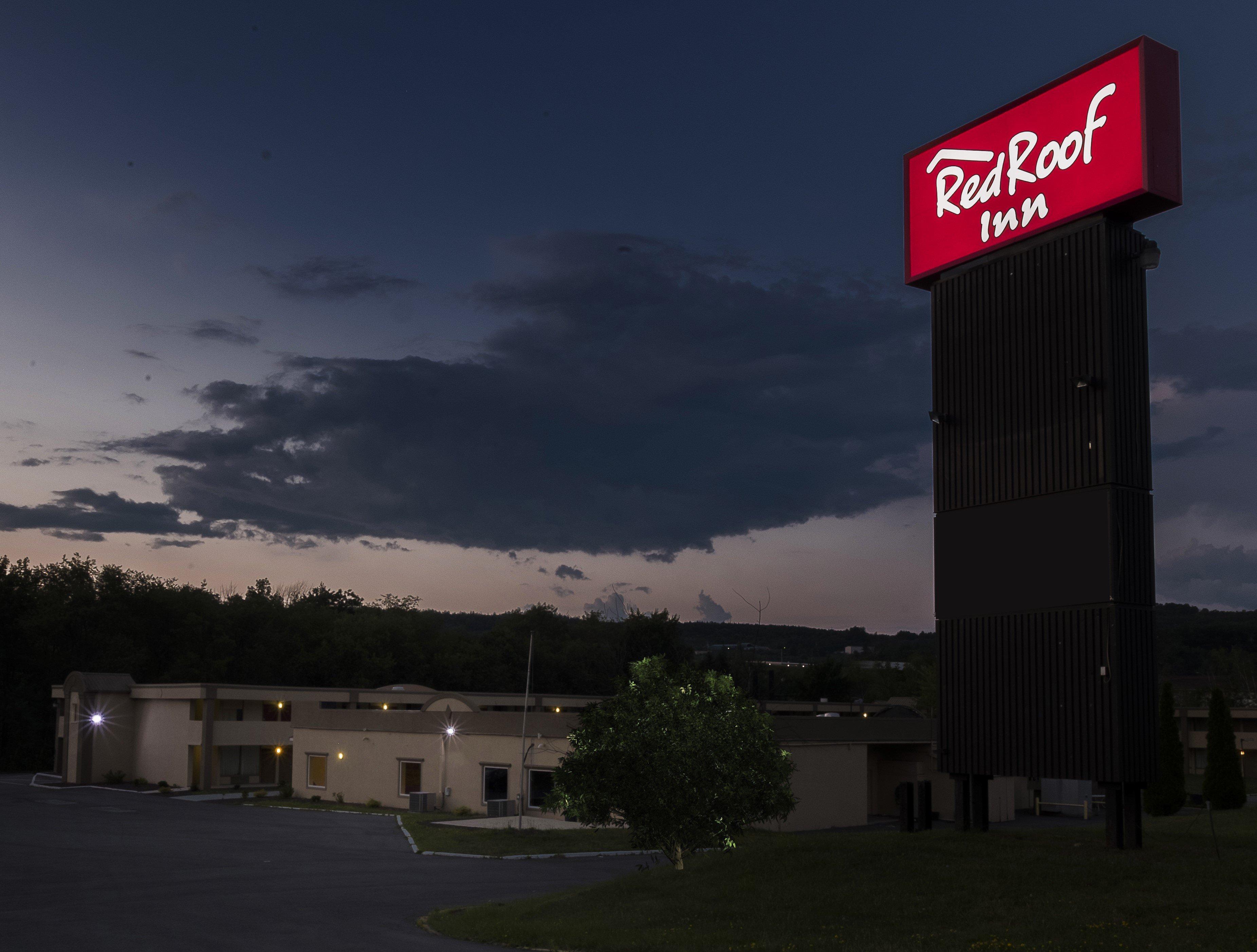 Red Roof Inn Clearfield Exterior photo